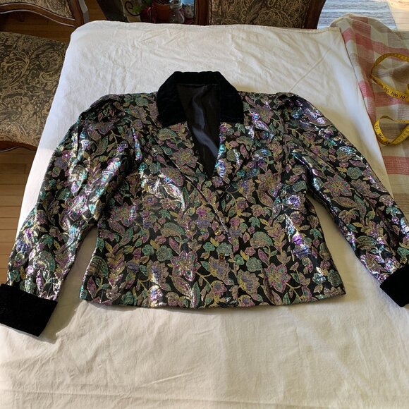 Jackets & Blazers - Vintage 80s shiny floral blazer Size S